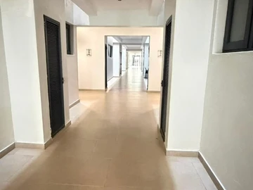2 Bedroom Flat & Apartment