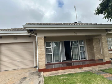 3 Bedroom Flat & Apartment