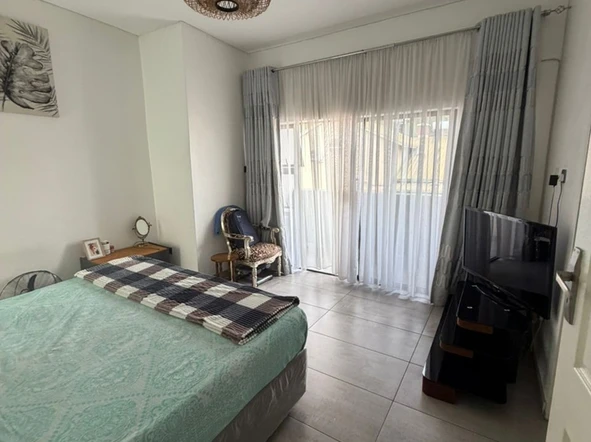 4 Bedroom Garden Flat