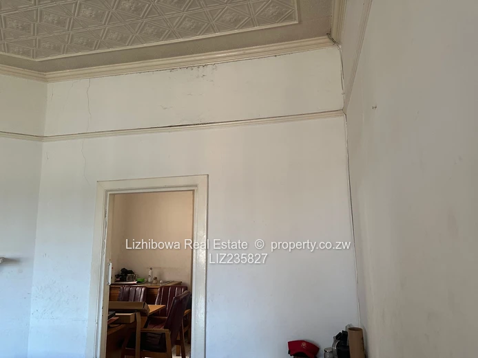 Avenues Commercial Property