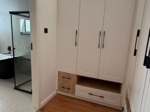 4 Bedroom Garden Flat