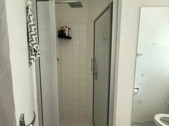 3 Bedroom Flat & Apartment