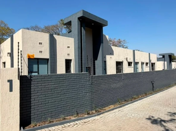 4 Bedroom Garden Flat
