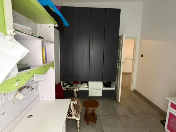 4 Bedroom Garden Flat