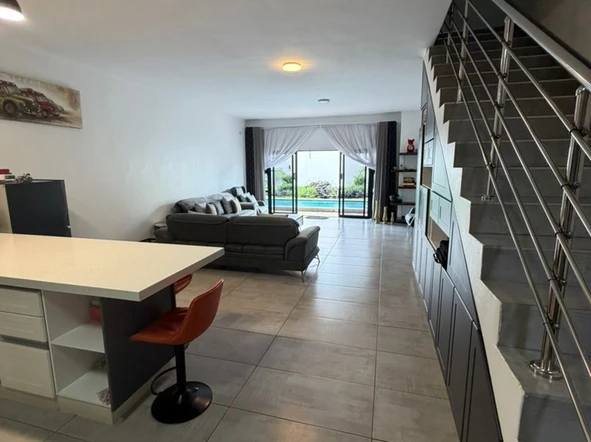 4 Bedroom Garden Flat